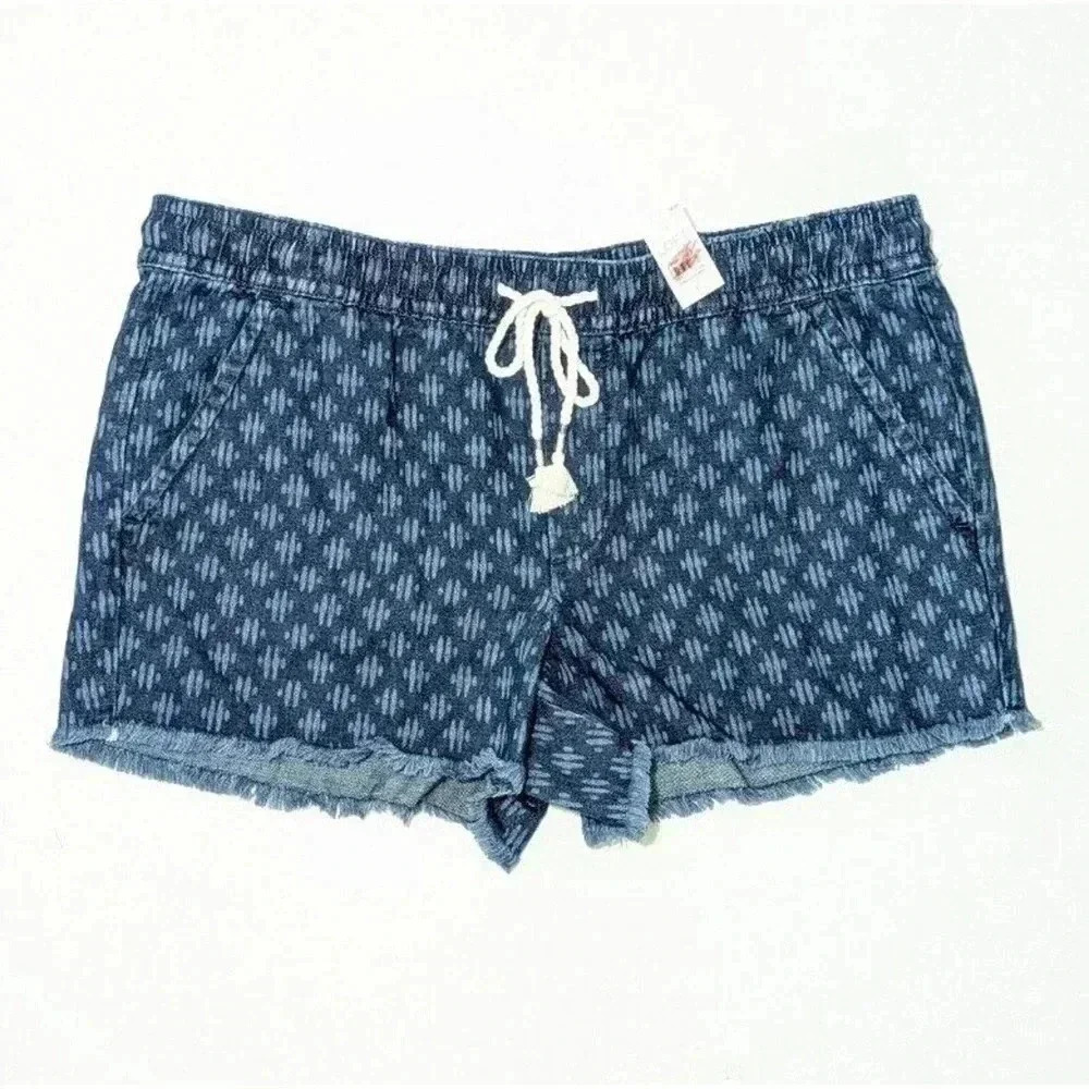 Ann Taylor LOFT Blue Chambray Geometric Print Fringe Shorts NEW Size Large Tie
